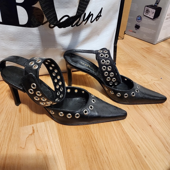 Women's heels - Picture 2 of 3